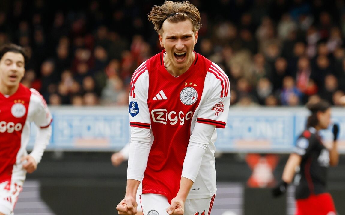 Mika Godts, craque do Ajax, está no radar do Barcelona