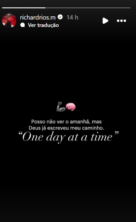 Ríos reage nas redes sociais enquanto recupera da lesão