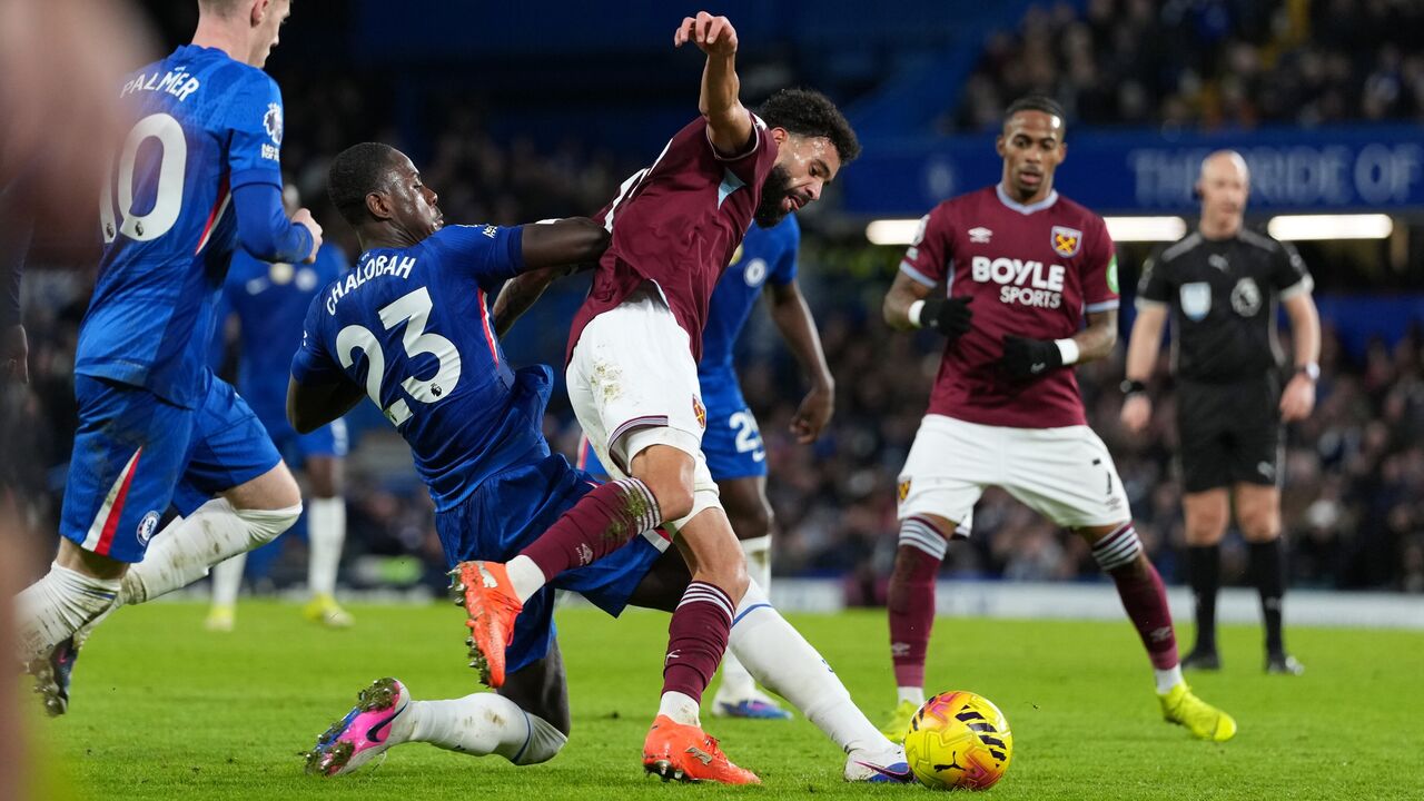 Pablo mudou-se para o West Ham, na maior venda de sempre do clube