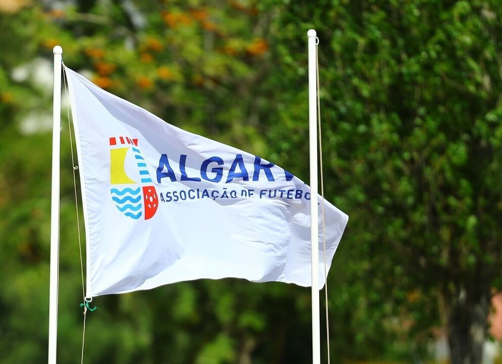 Jogos da AF Algarve adiados devido ao mau tempo previsto para este sábado