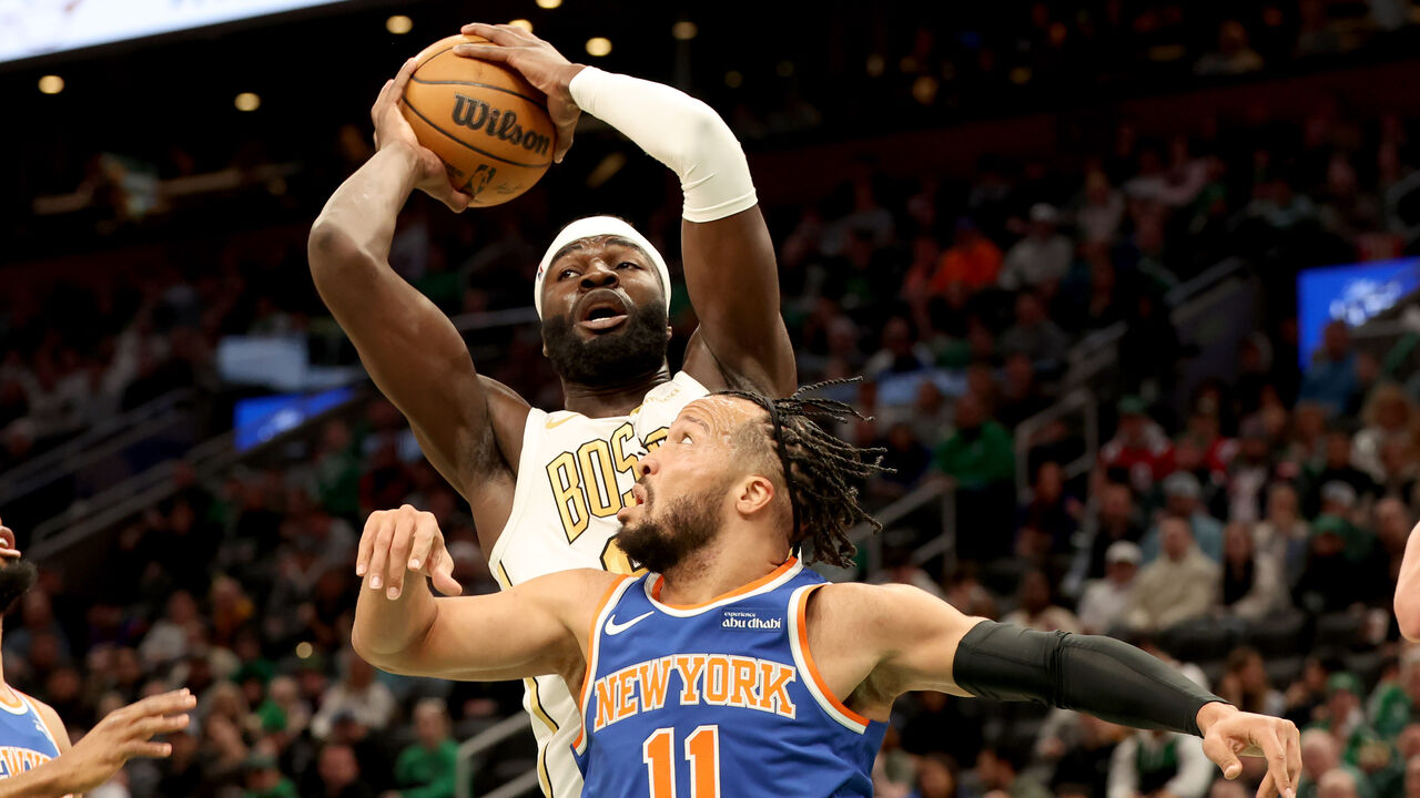 Neemias Queta defronta os Knicks no jogo da NBA