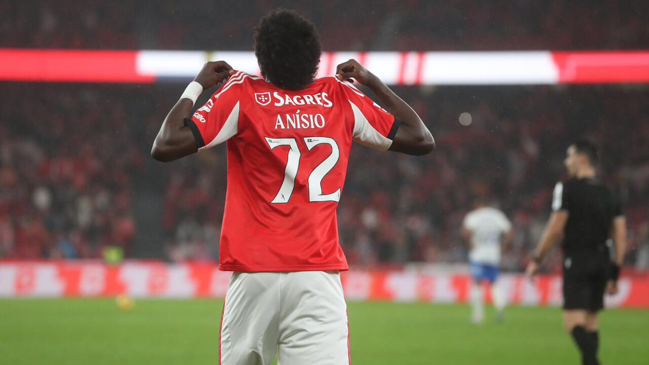 Anísio Cabral voltou a brilhar com a camisola da equipa principal do Benfica