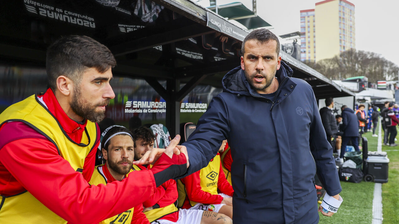 João Nuno comanda o E. Amadora desde finais de setembro