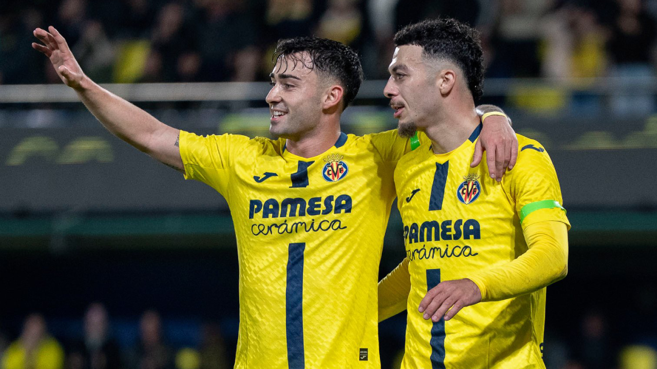 Villarreal bate Espanyol e sobe ao 3.º lugar da La Liga