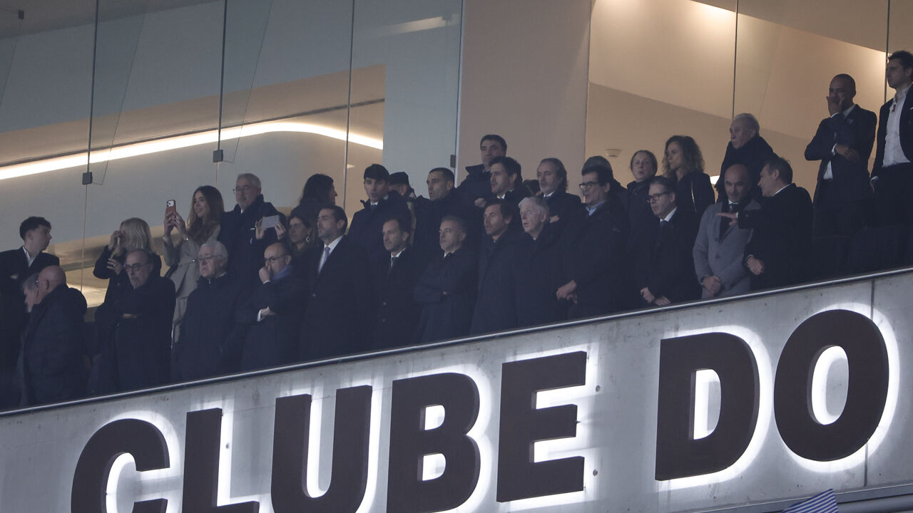 Bancadas do Estádio do Dragão contaram com a presença de muitos ilustres no clássico