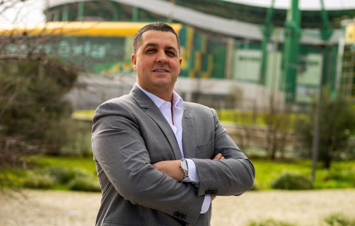 Bruno Sorreluz tem 45 anos e, além de empresário, é proprietário do restaurante 'O Cantinho do Sá'