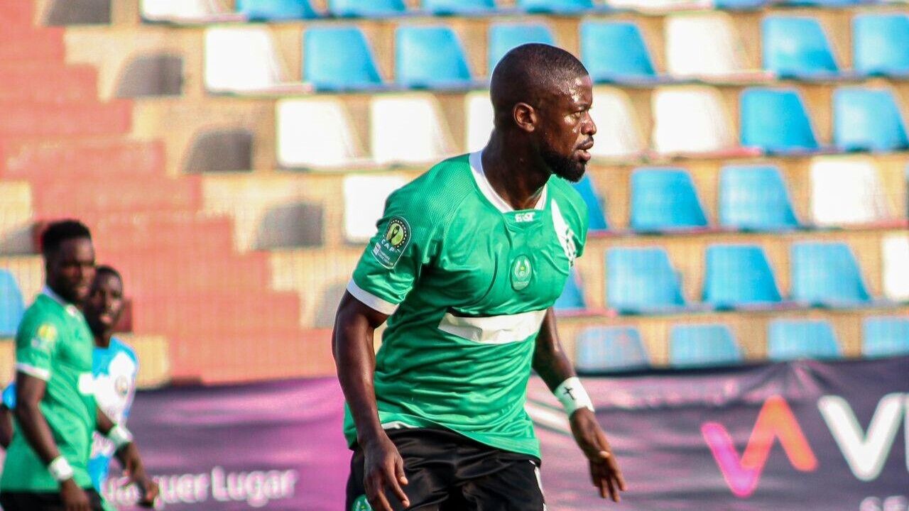 Com proposta para renovar com o Sagrada Esperança, Diógenes João quer experimentar o futebol português