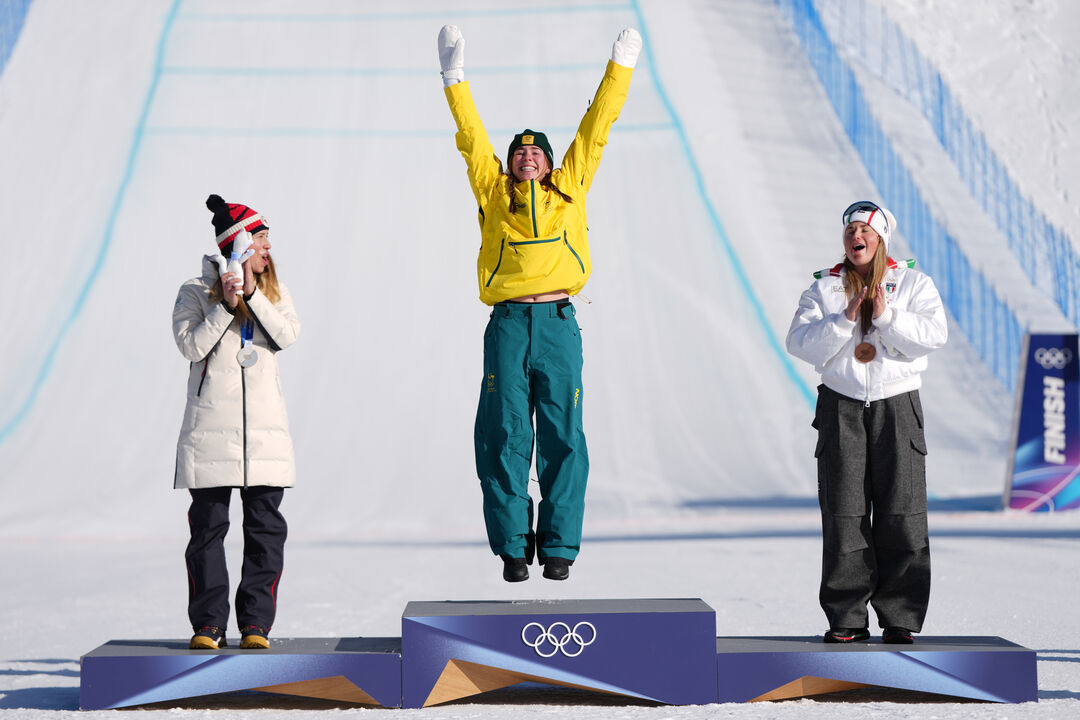 A snowboarder Josie Baff deu à Austrália a sua segunda medalha de ouro 