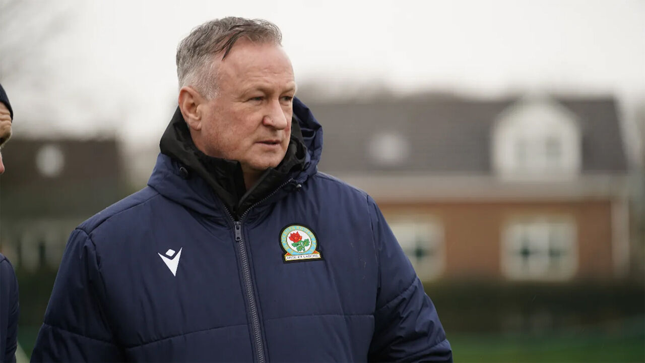 Michael O'Neill foi oficializado como novo treinador do Blackburn