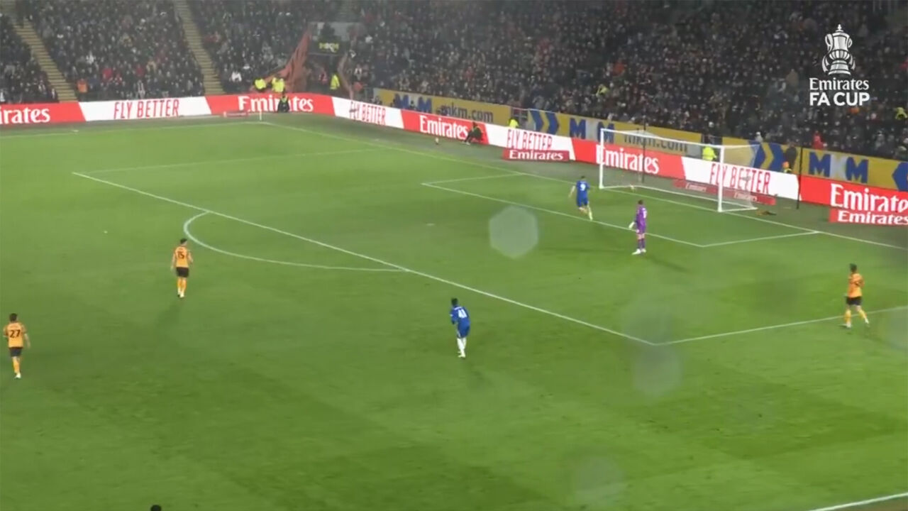 Inacreditável: Liam Delap achou que tinha marcado e acabou a protagonizar um dos falhanços da temporada