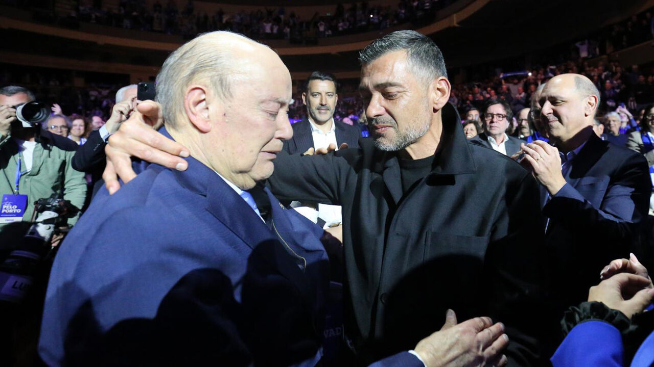 Pinto da Costa e Sérgio Conceição emocionados