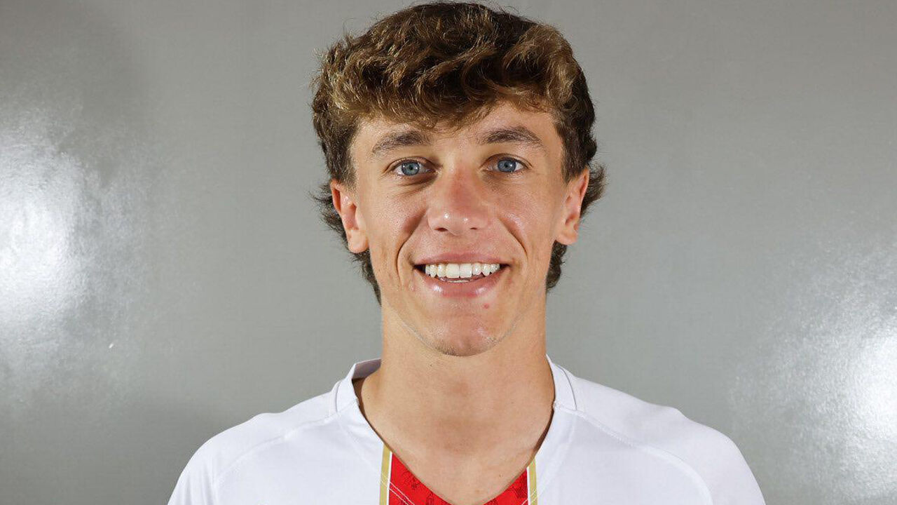 Jordan van der Gaag cumpriu 100 jogos com a camisola da U. Leiria