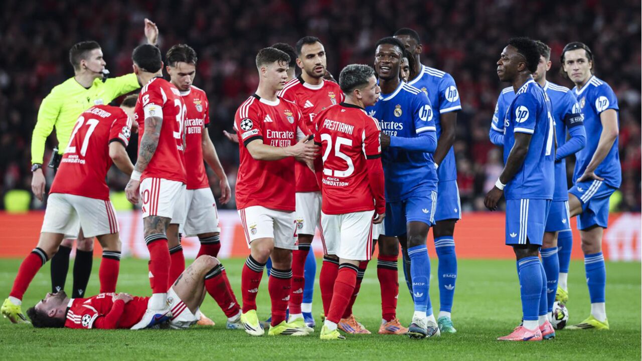 Prestianni e Vinícius Júnior no centro do 'furacão' durante o Benfica-Real Madrid