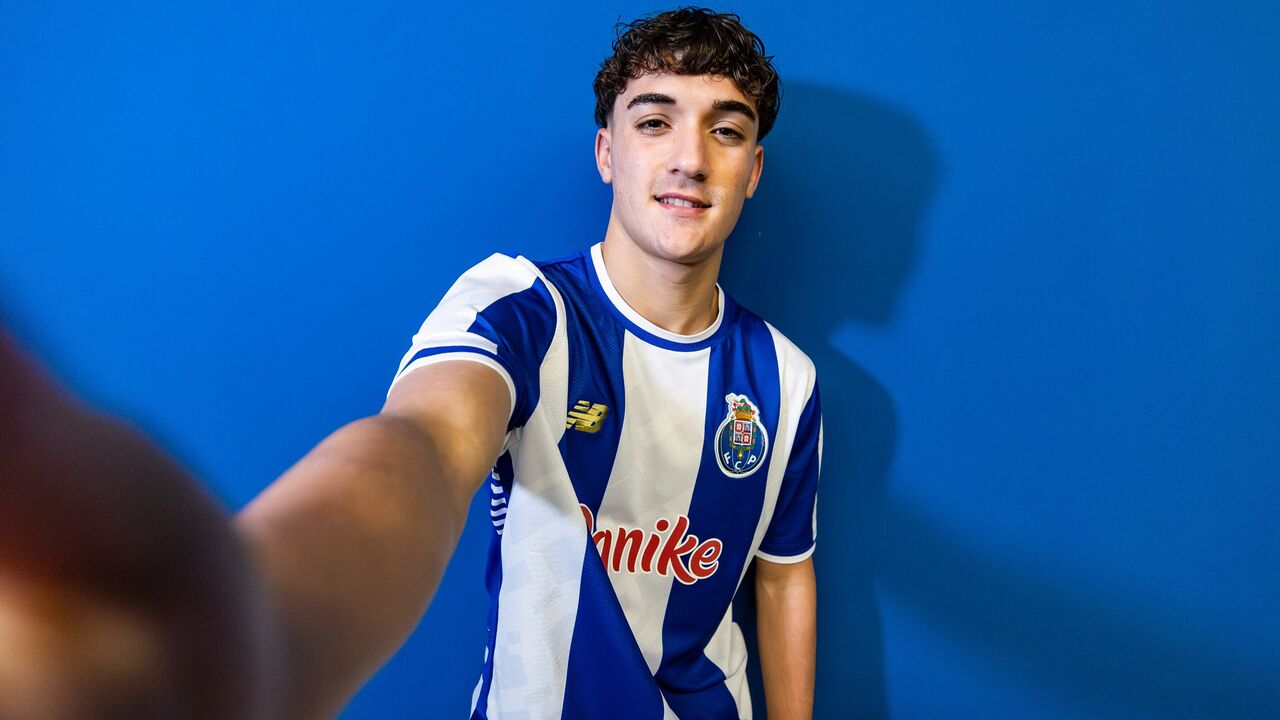 Gustavo Guerra junta-se ao FC Porto sub-17 com contrato profissional