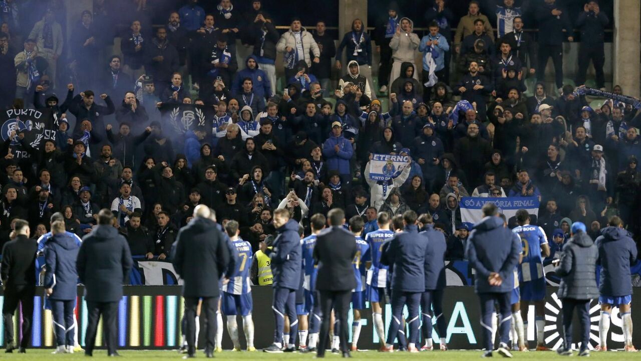 FC Porto multado por comportamento do público no jogo contra Casa Pia