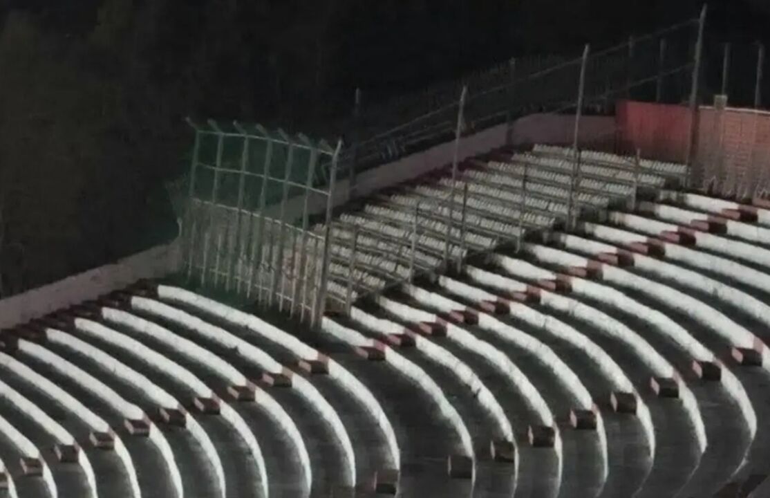 Adeptos do Crystal Palace surpreendidos na Liga Conferência, em Mostar