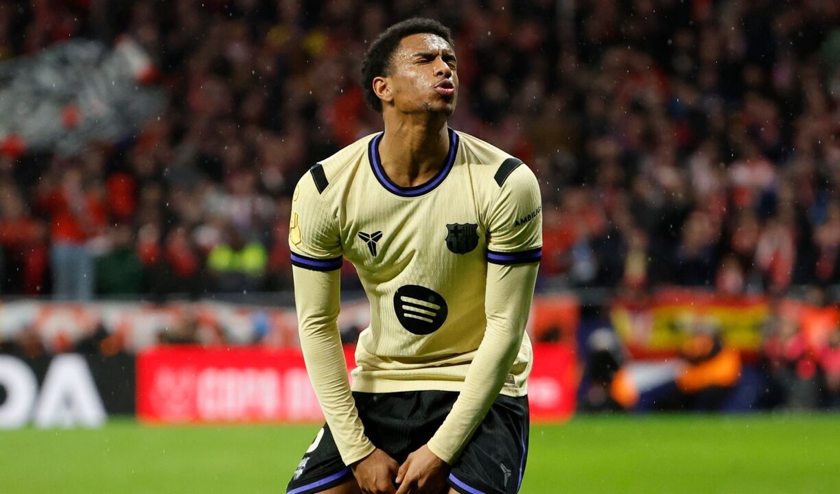 Balde na mira do Manchester United para reforçar a defesa.
