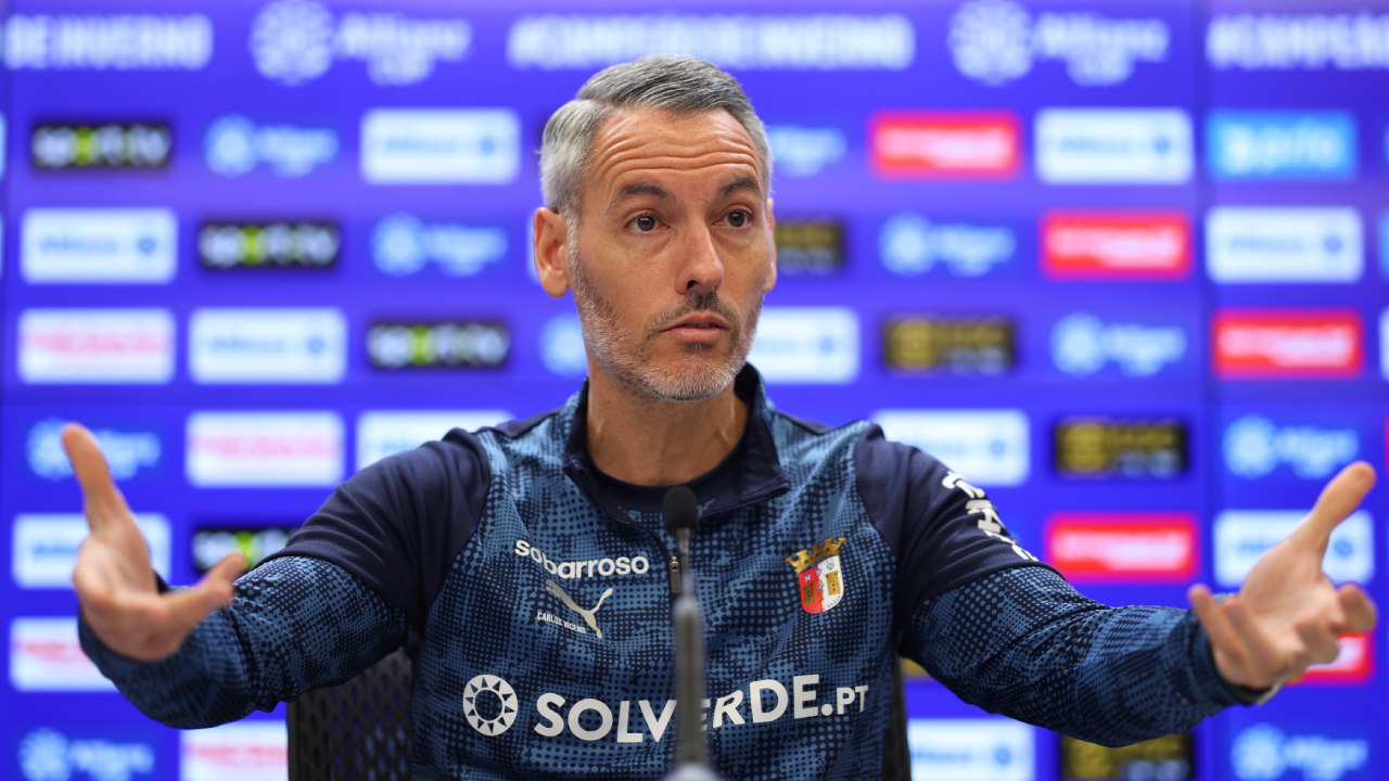 Carlos Vicens, treinador do Sp. Braga em conferência de imprensa