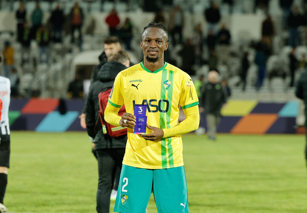 Defesa-central em foco no Mafra