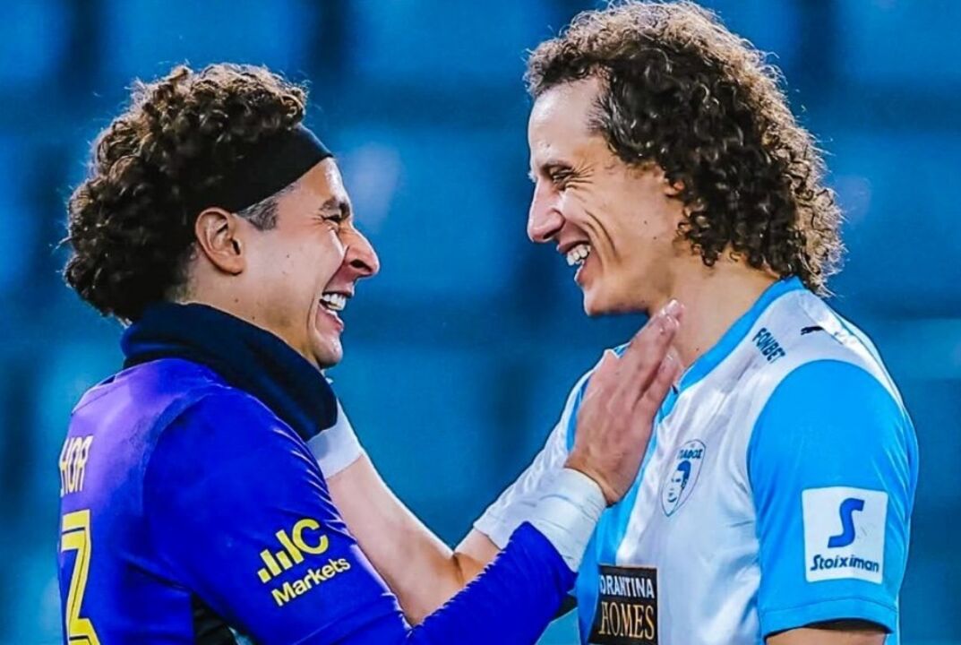 Ochoa e David Luiz reencontram-se num jogo no Chipre
