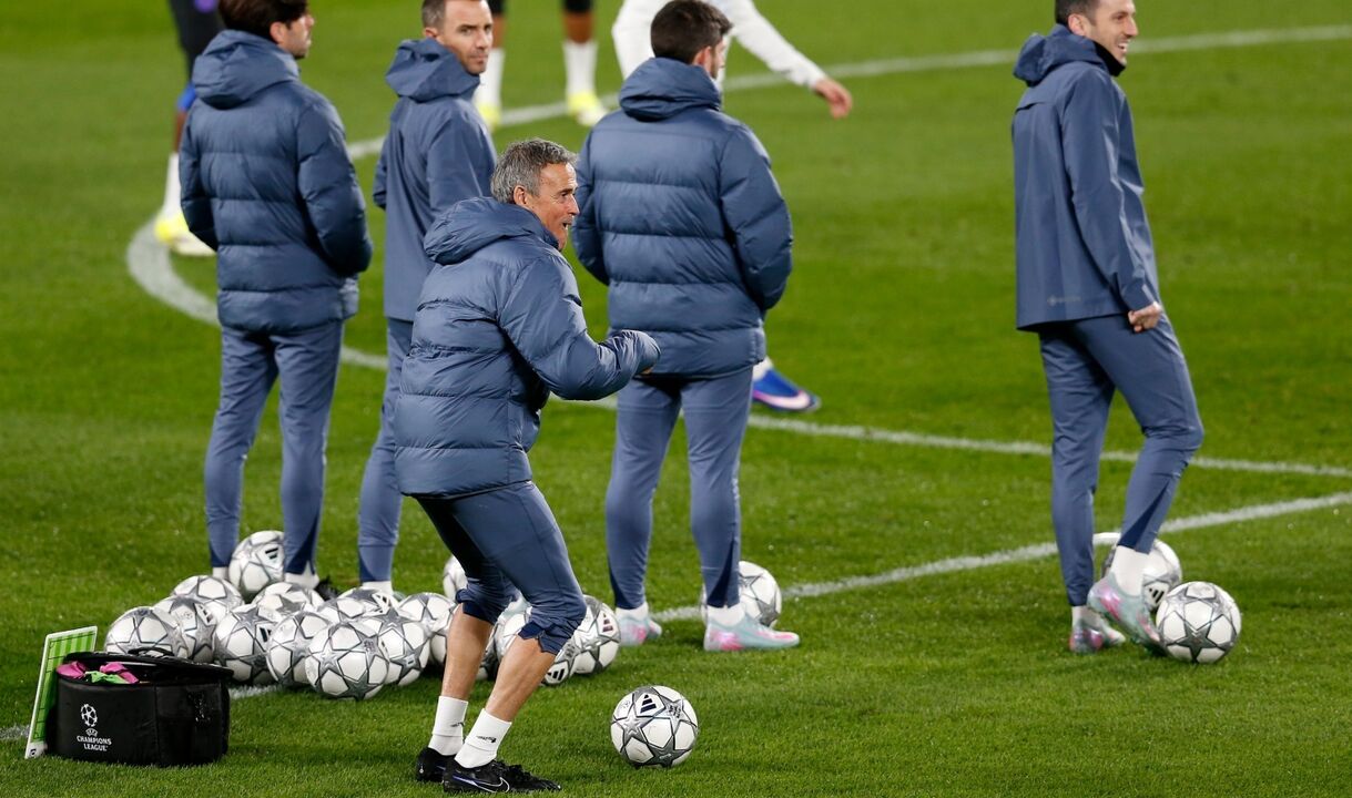 Luis Enrique elogia guarda-redes do PSG após jogo.
