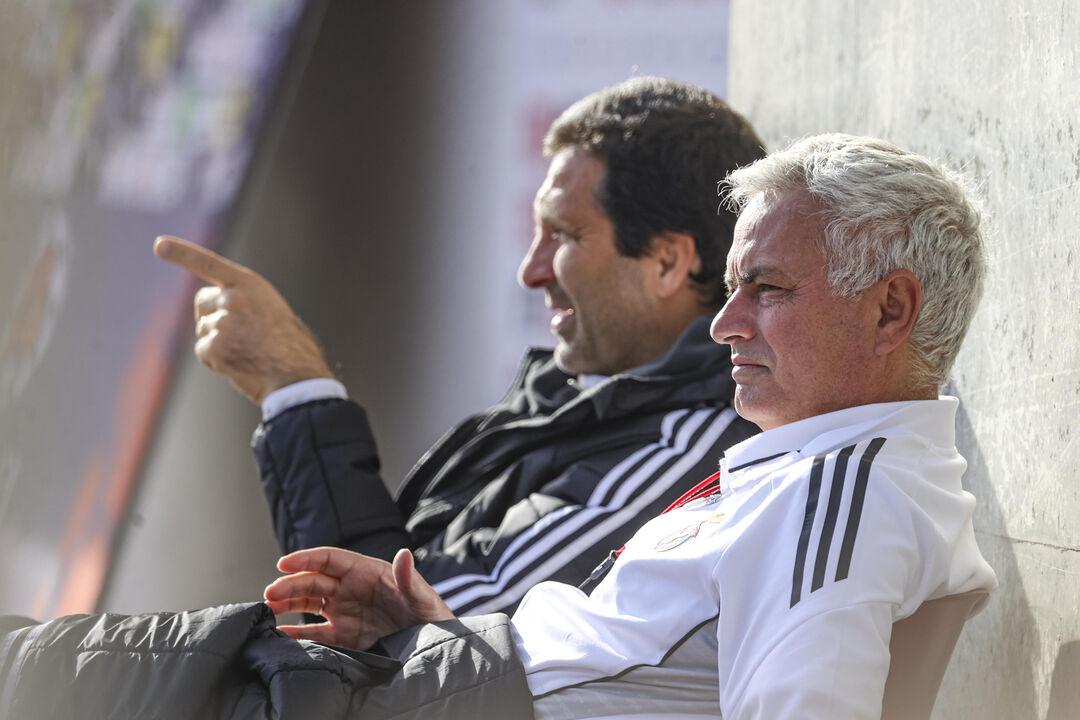 Mourinho com João Tralhão no Seixal