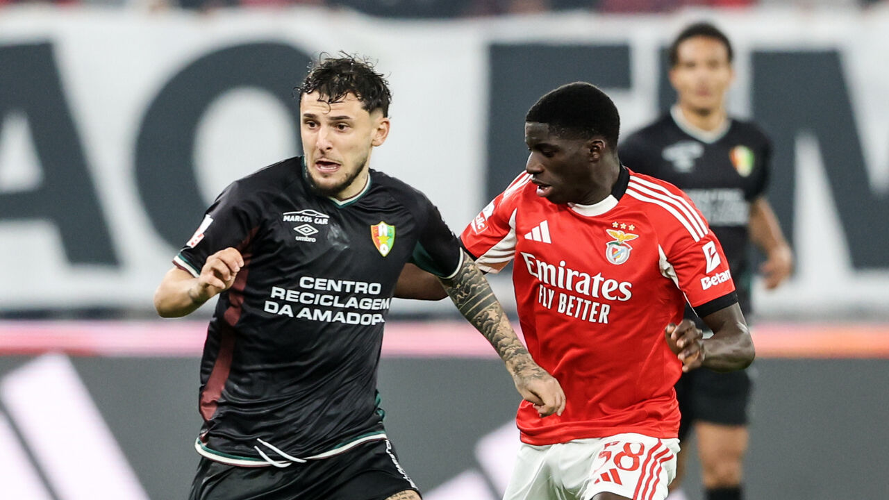 Stoica em ação contra o Benfica na Luz