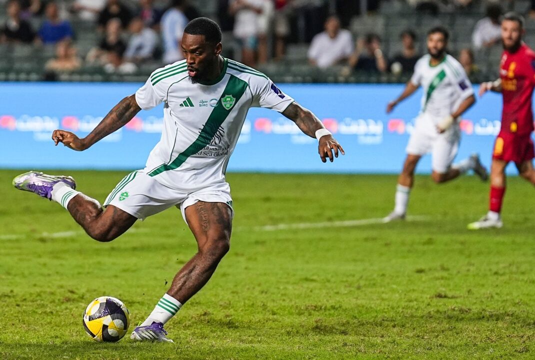 Ivan Toney provoca nas redes sociais após comentário viral sobre Al Ahli