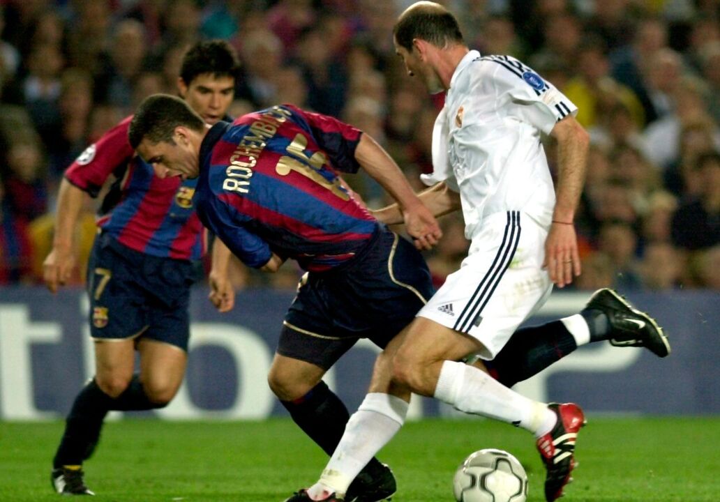 Saviola observa duelo entre Rochemback e Zidane