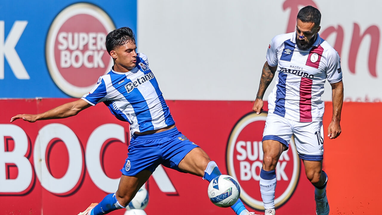 Liga: Torreense e FC Porto frente a frente no Manuel Marques