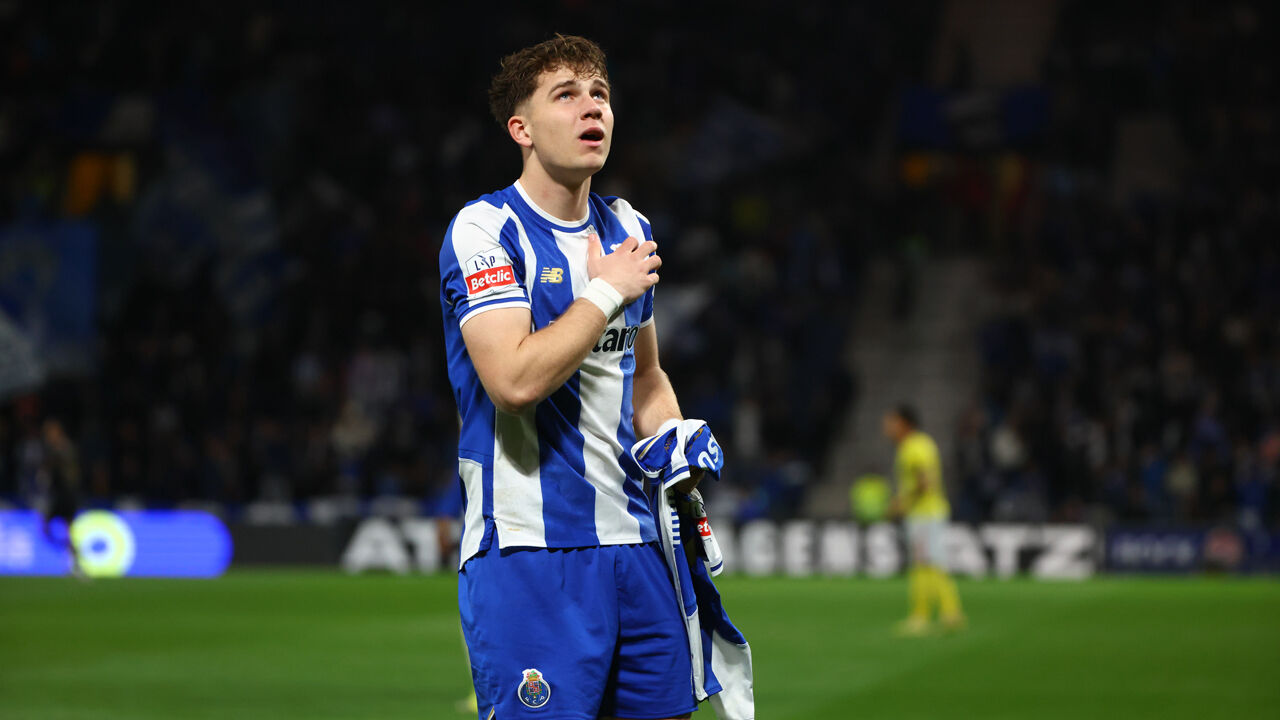 Golo supersónico de Pietuszewski frente ao Arouca entra na história