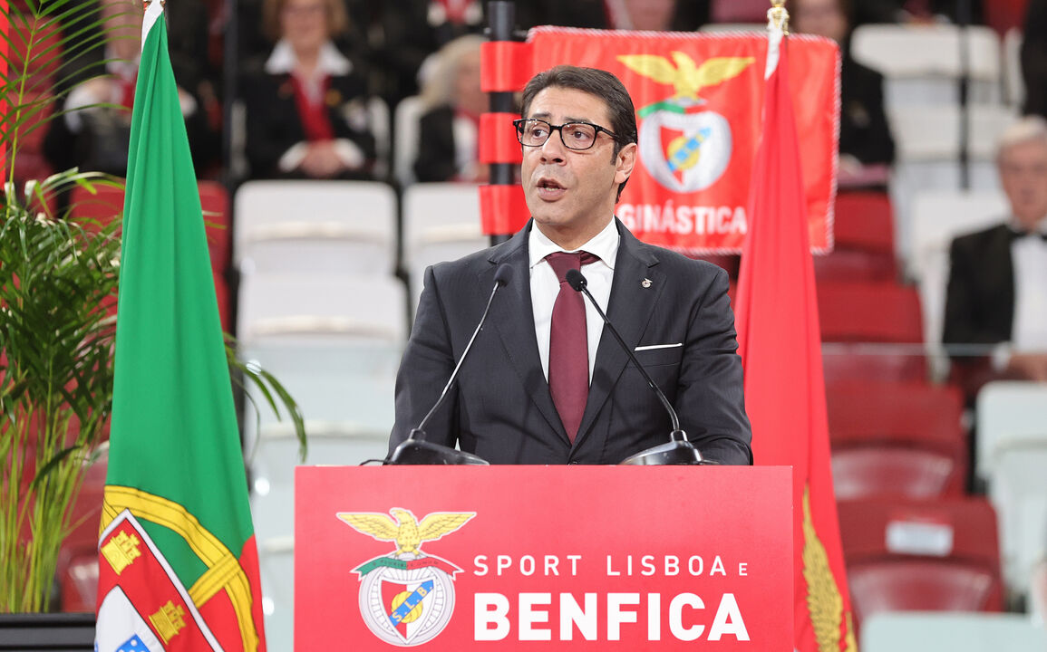 Rui Costa discursa na cerimónia na Luz