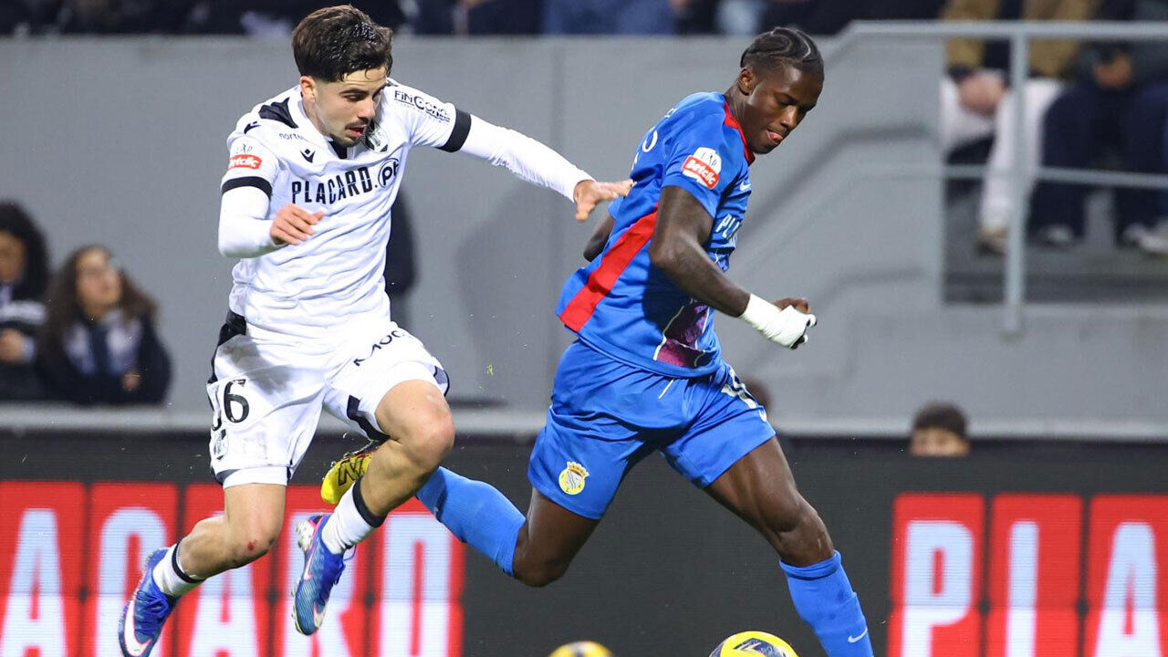 Chiquinho (à direita)