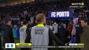 Adeptos do FC Porto atiram camisola do Atlético Madrid à cara de Hjulmand