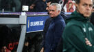 José Mourinho reage no banco de suplentes do Benfica durante o jogo com o Real Madrid