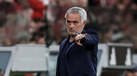 José Mourinho durante o Benfica-AVS