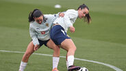 Nádia Bravo e Daniela Areia Santos no treino da Seleção feminina