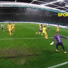 <![CDATA[ Calcanhar à chuva ficou na memória: Suárez elege o melhor golo na Liga ]]>