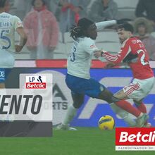 <![CDATA[ O lance da polémica na Luz: Rafa caiu na área do Alverca após este momento com Meupiyou ]]>