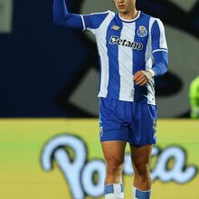 <![CDATA[ Kiwior com futuro definido: cláusula de compra acionada até final de maio ]]>