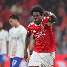 <![CDATA[ «Trancado»: A publicação do Benfica sobre Anísio Cabral que aponta à renovação ]]>