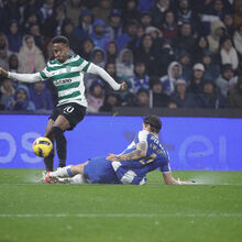 <![CDATA[ Geny saiu em lágrimas do clássico ]]>