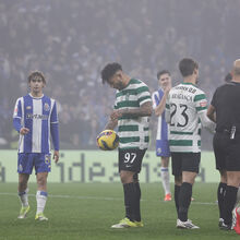 <![CDATA[ Interrogatório do FC Porto-Sporting, 1-1: Suár(ez) a camisola trava líder por arrombamento ]]>