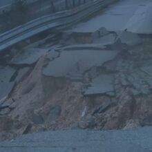 <![CDATA[ Estrada abate em Leiria devido ao mau tempo ]]>