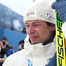 <![CDATA[ Norueguês conquista bronze nos 20 km e revela ter traído a mulher da sua vida ]]>