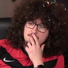 <![CDATA[ Adepto do Manchester United desesperado: ia cortar o cabelo ao fim de mais de um ano mas West Ham estragou planos ]]>