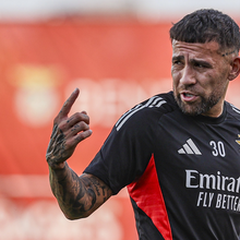 <![CDATA[ Otamendi não fecha a porta à saída para o River Plate ]]>