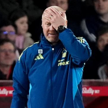 <![CDATA[ Oficial: Nottingham Forest despede Sean Dyche após empate com o Wolverhampton ]]>