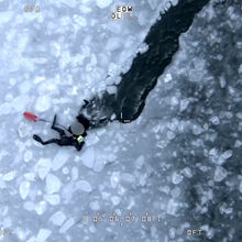 <![CDATA[ Três pessoas resgatadas após ficarem presas em águas congeladas em Nova Iorque  ]]>