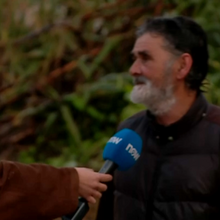 <![CDATA[ «Estou perdido. Já não sei o que fazer»: cerca de 300 pessoas retiradas de casa após derrocada em Porto Brandão ]]>